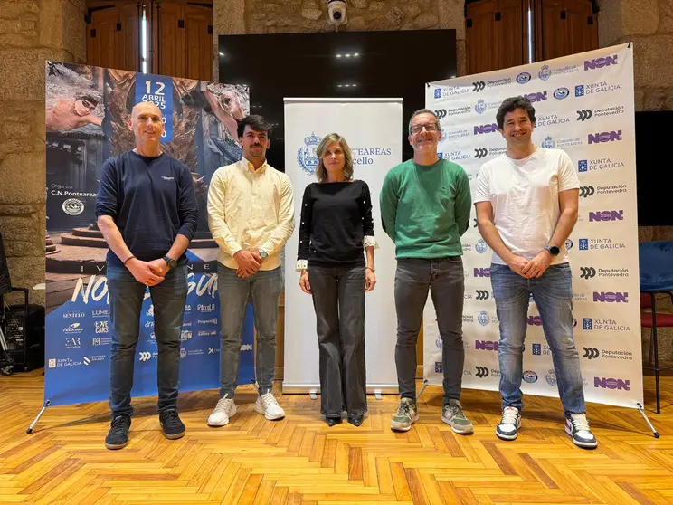 Presentación del evento de natación.