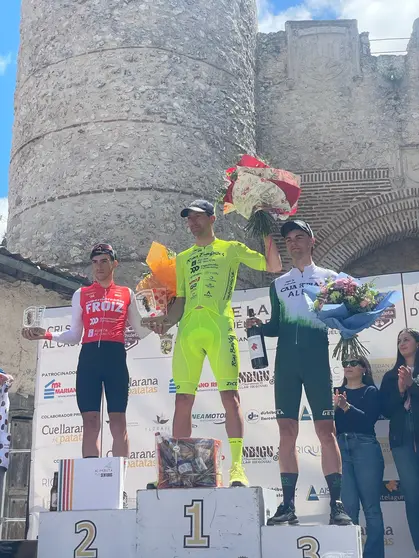 Fran Rus García (Vigo-Rías Baixas) ganó con autoridad la XVI Subida al Castillo de Cuéllar.
