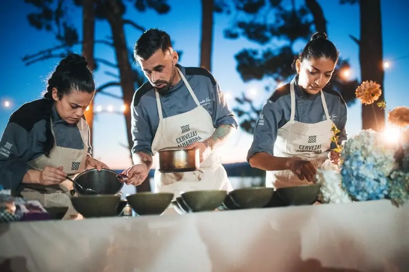 Brisa Medina, Carlos Insua y_Benedita Elisa.