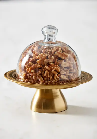 La nuez, mucho más que un snack: un tesoro de grasas saludables, fibra y proteínas para incorporar a tu dieta diaria.