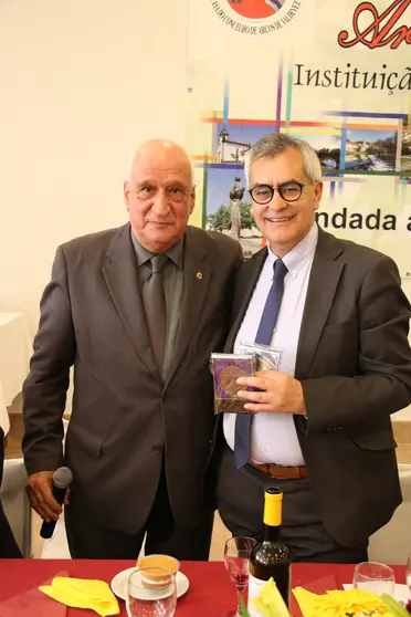 Olegário Gonçalves com um realizador do centro de Lisboa.