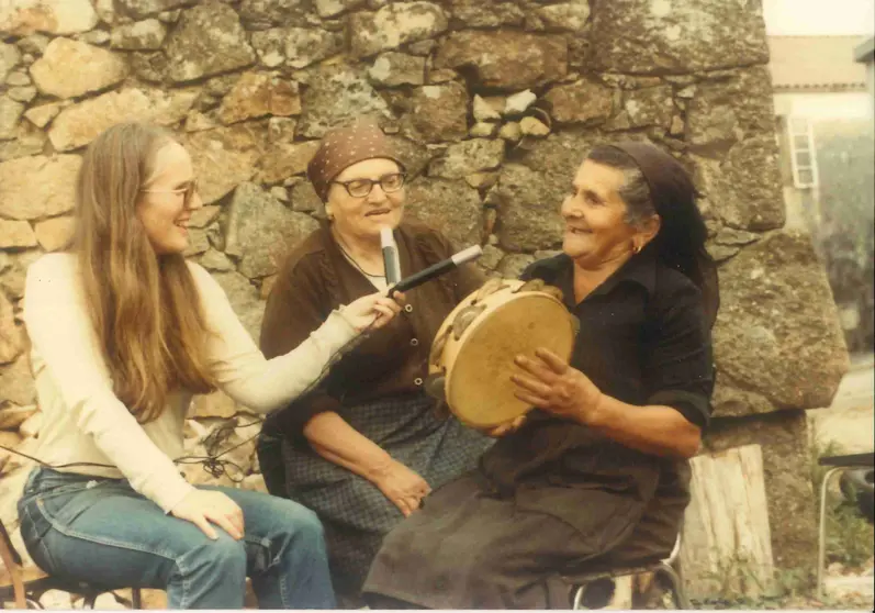 Schubarth-Elisa e Delfina-1979-COLECCIÓN ANTÓN SANTAMARINA