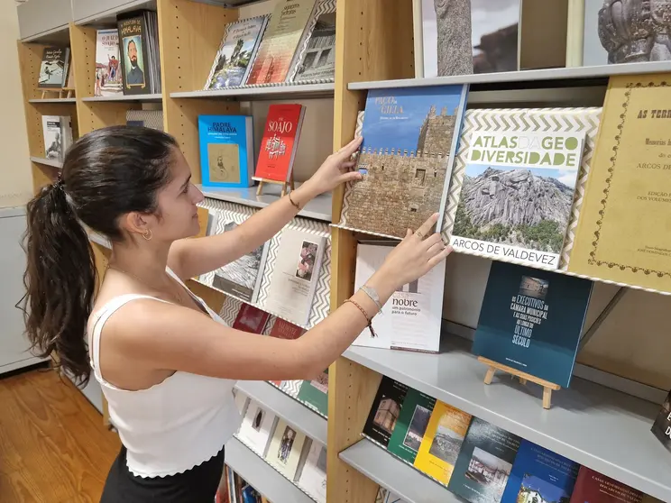 O programa tem como objetivo proporcionar aos participantes uma experiência enriquecedora em diversas áreas.