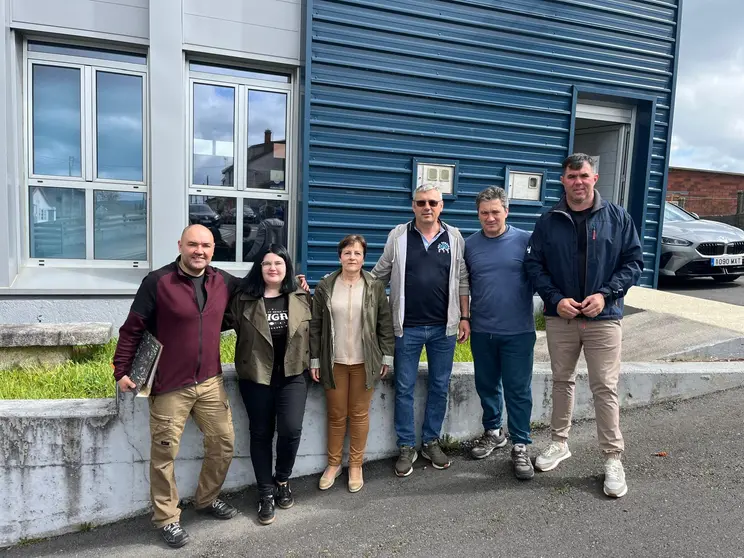 Membros de Bainas no Camiño.