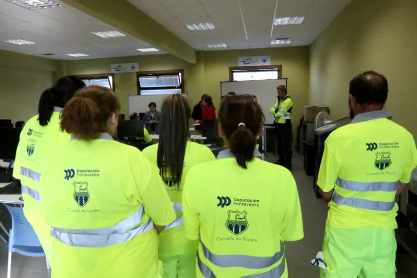 O Concello do Porriño reforza distintos servizos municipais coa incorporación de trece novos traballadores, impulsada por un programa provincial de fomento do emprego.