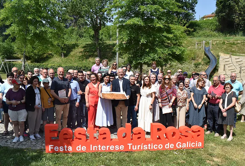 Valentín García destacou a singularidade da Festa da Rosa, afirmando que "hoxe fálase da Festa da Rosa fóra das nosas fronteiras" ,
