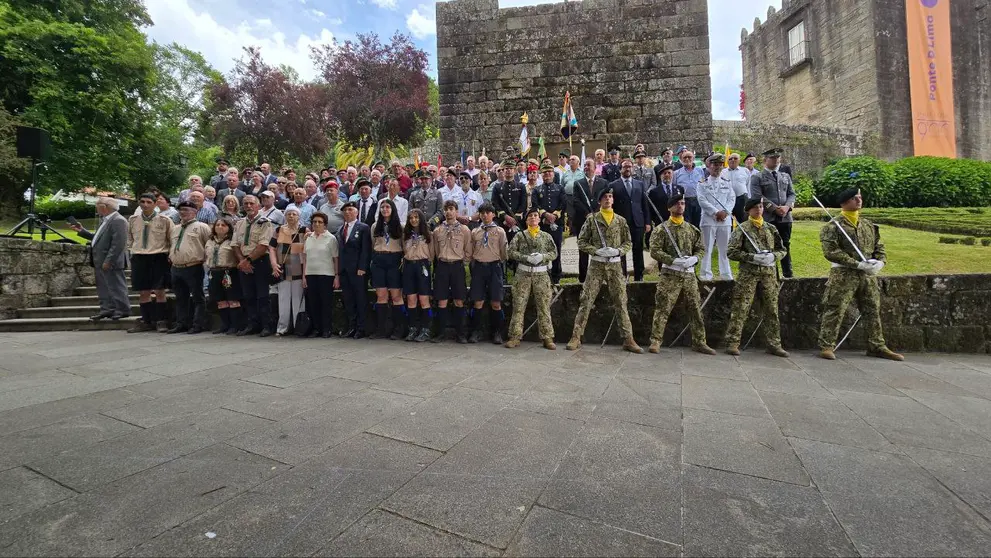 A cerimónia de Homenagem aos Combatentes Limianos contou com uma notável e diversificada lista de presenças, demonstrando o amplo reconhecimento e apoio à causa dos antigos combatentes.