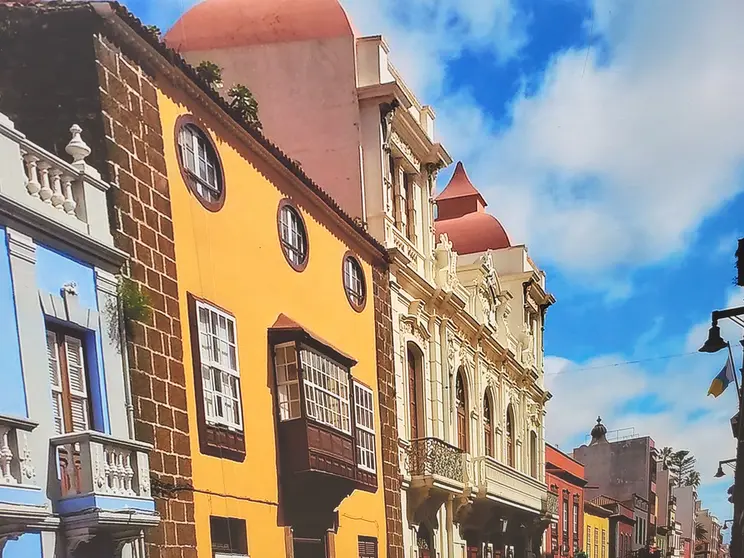 La Laguna: Un paraíso histórico y cultural en Canarias.