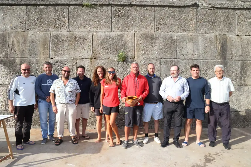 Los participantes de la 52ª Regata Rías Altas de crucero, reunidos en el pintoresco puerto de Malpica.