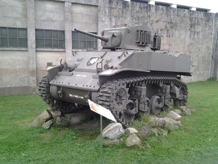 Um veículo de combate de infantaria, semelhante aos que serão exibidos na Praceta Combatentes do Ultramar, como parte da visita do Regimento de Cavalaria nº6 a Arcos de Valdevez.