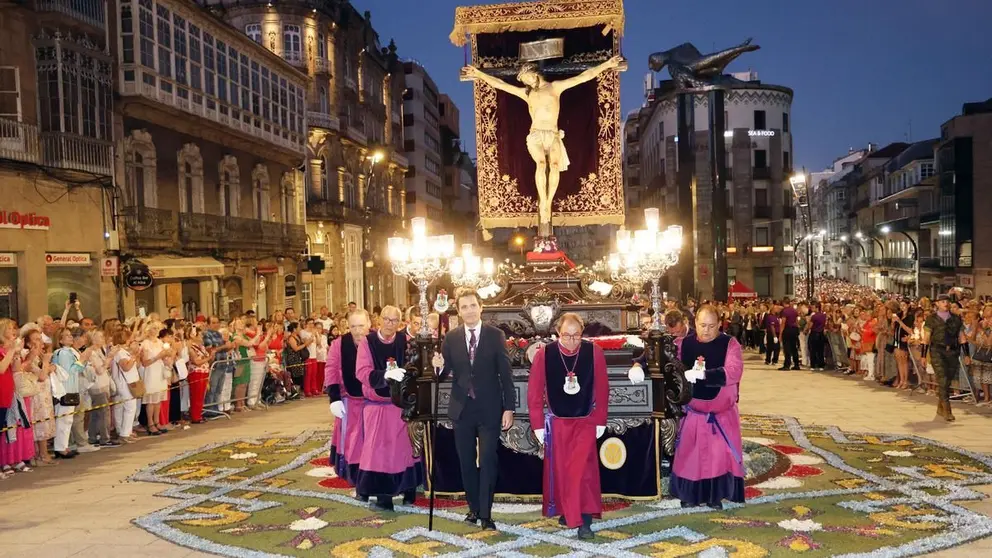 Imagen del Cristo sobre la alfombra del año 2024. ARCHIVO.