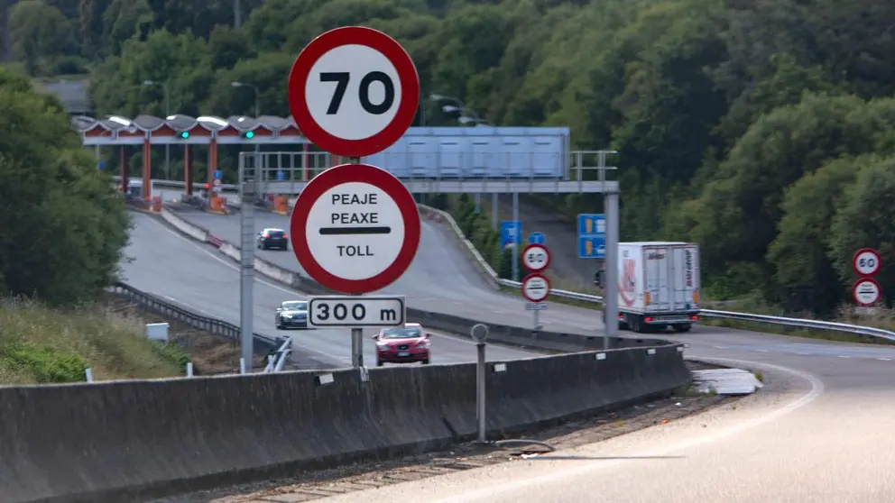 El Gobierno gallego realizó una estimación del trasvase de tráfico de varias carreteras convencionales a la AP-9 con el rescate, y que en el caso de la A-55 entre O Porriño y Tui eliminaría más de la mitad de los 39.486 vehículos diarios que transitan de media por este viario.