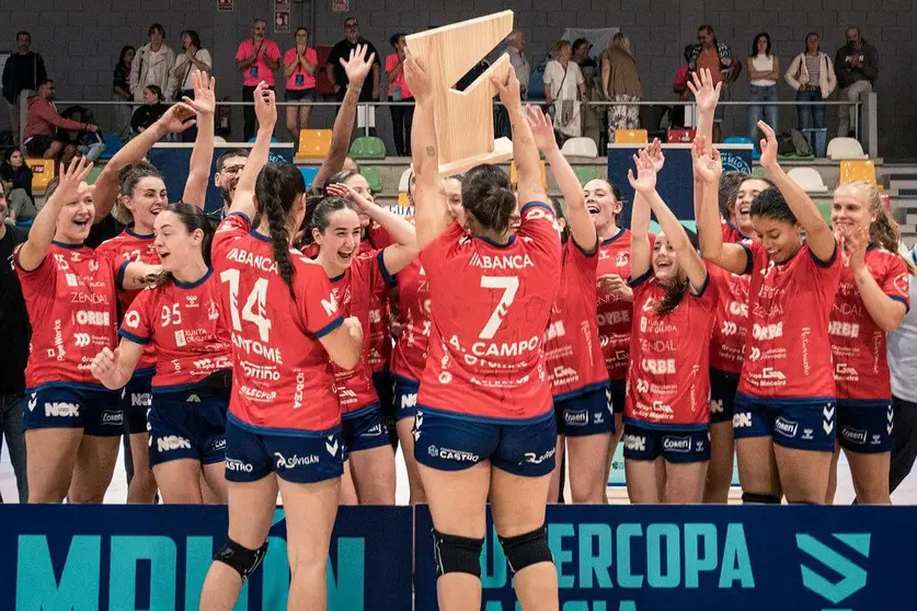 Conservas Orbe Porriño alzaron la Supercopa, tras finales vibrantes y reñidas.