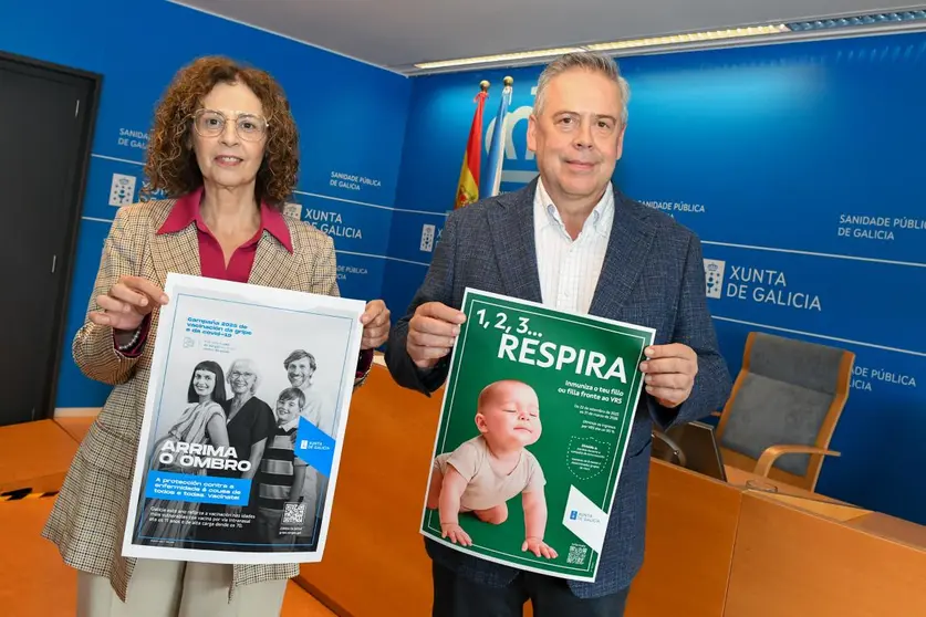 El conselleiro de Sanidade, Antonio Gómez Caamaño, junto con la directora general de Salud Pública, Carmen Durán, presentó en rueda de prensa las novedades de la campaña.