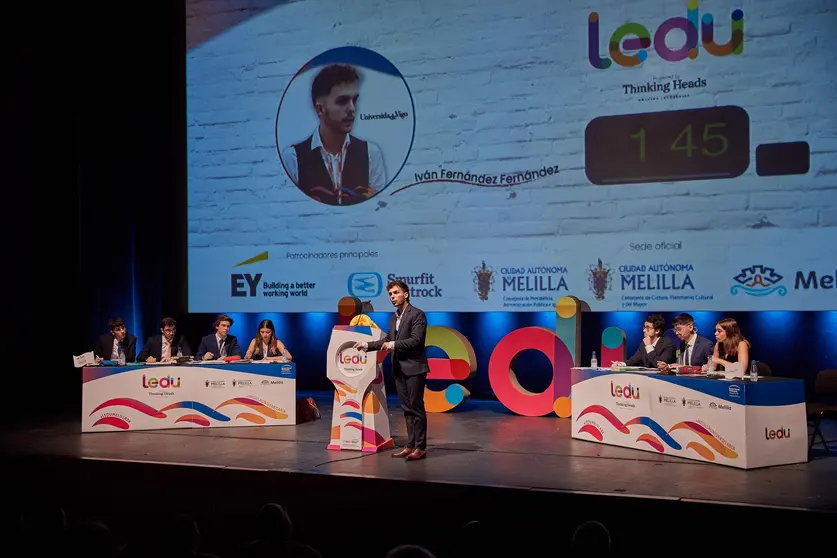 ¡La emoción de la Gran Final de la LEDU! Jurado y concursantes protagonistas de uno de los eventos de debate universitario más relevantes de España. ARCHIVO.