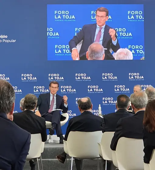 La isla de A Toxa se transforma en el 'Davos gallego'. Un año más, el Foro La Toja reúne a líderes globales y nacionales (políticos, empresarios y pensadores) con la presencia indispensable del Rey Felipe VI, garantizando un debate profundo en el remanso de la ría de Arousa.