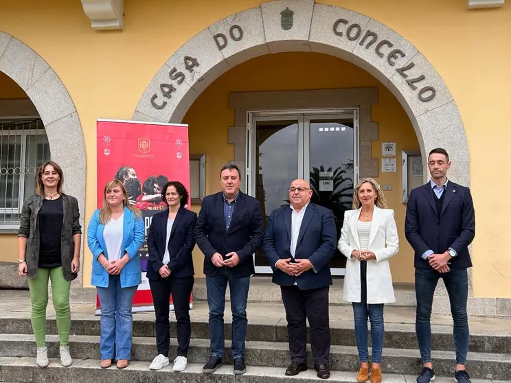 La delegada territorial de Ferrol, Martina Aneiros, participó esta tarde en la presentación de este encuentro #amistoso para Copa Mundial Femenina de Futsal de la FIFA 2025 que tendrá lugar el día 8 de octubre en el municipio
