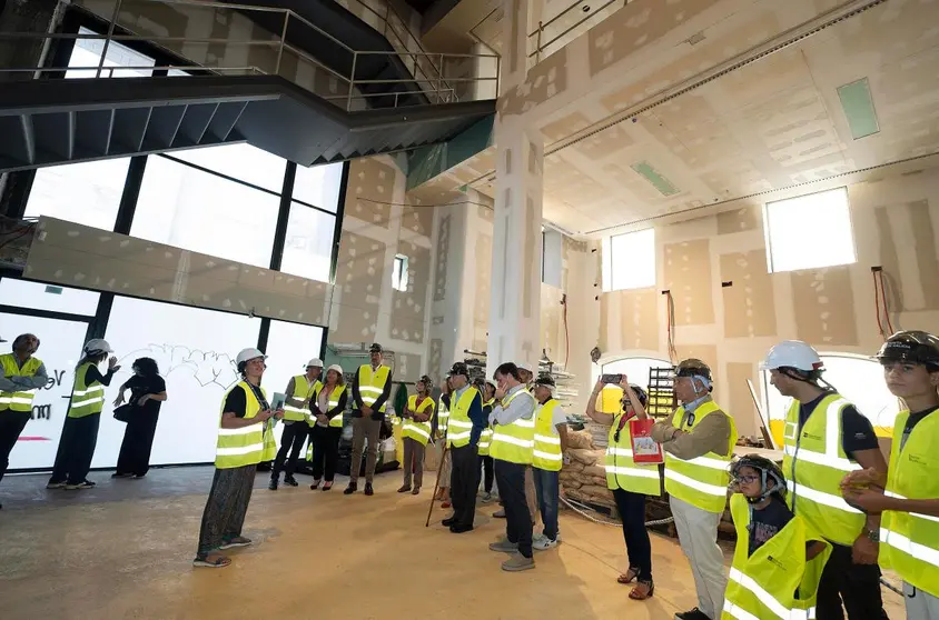 El imponente interior del Teatro Cine Fraga de Vigo, cuya restauración como centro cultural pionero ha despertado un interés masivo en la ciudadanía.