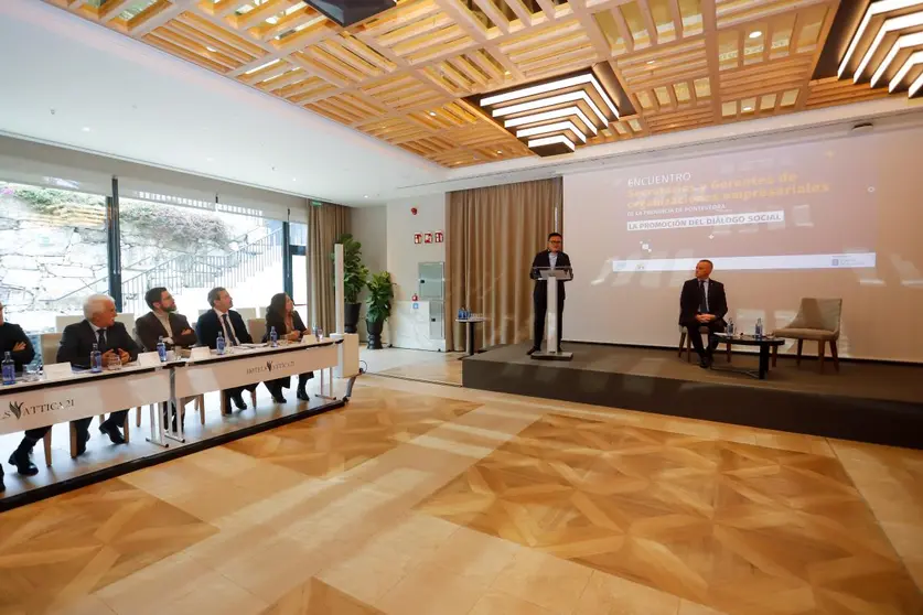 El conselleiro de Emprego, Comercio e Emigración participó en la clausura del encuentro de secretarios generales y gerentes de las organizaciones empresariales de la provincia de Pontevedra.