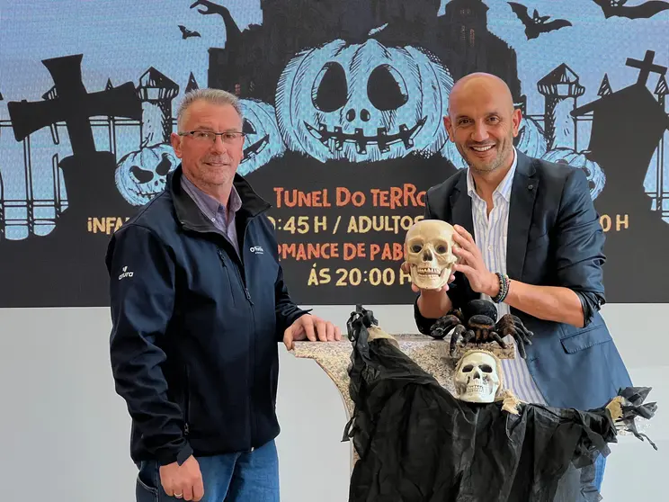 O alcalde do Porriño, durante a presentación da programación do Samaín, destacou a importancia desta festa como exemplo de creatividade, participación e dinamismo cultural no municipio.