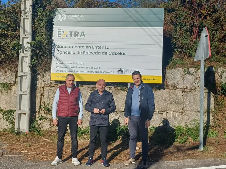 El diputado provincial Pablo Castillo visit&oacute; Salceda de Caselas, donde anunci&oacute; que la Diputaci&oacute;n de Pontevedra destinar&aacute; $\mathbf{875.000}$ euros para financiar &iacute;ntegramente las obras de saneamiento en la parroquia de Entenza.