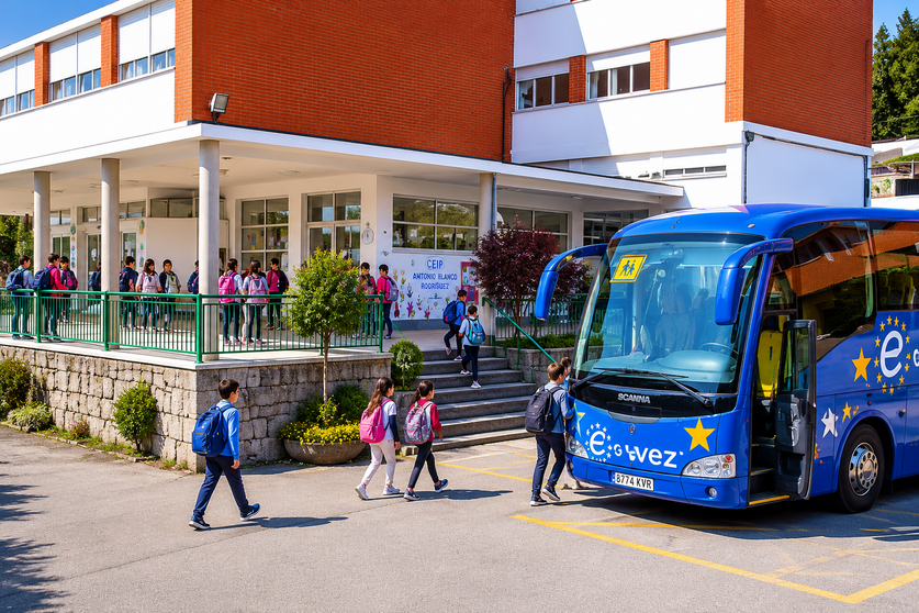 Un autob&uacute;s de transporte escolar realiza a recollida e traslado do alumnado no CEIP Antonio Blanco Rodr&iacute;guez de Covelo, un servizo fundamental para garantir o acceso &aacute; educaci&oacute;n dos estudantes procedentes das distintas parroquias do municipio e da s&uacute;a contorna.