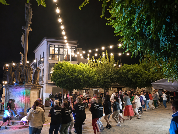 Ambiente nunha edici&oacute;n anterior das Festas das Dores de Santiago de Covelo, que regresan este setembro cun programa de m&uacute;sica, actos relixiosos e actividades infant&iacute;s.