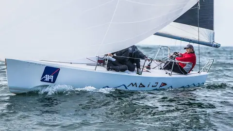 José Luis Pérez lidera a la tripulación del Maija. © ROSANA CALVO.