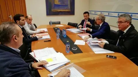 El conselleiro del Medio Rural presidió la reunión del patronato de la fundación de este ente, donde se dieron a conocer las líneas de actuación del próximo ejercicio.