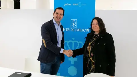 O director da Axencia Galega das Industrias Culturais (Agadic), Jacobo Sutil, e a presidenta da Academia Galega do Audiovisual (AGA), Ana Míguez