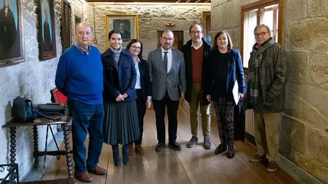 La secretaria general de la Igualdad, Susana López, y el director general de Políticas Culturales, Ángel M. Lorenzo, asistieron a la presentación del avance de las actividades organizadas por la Universidad de Santiago.