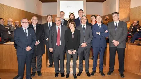 Autoridades e premiados pola RAGC. 