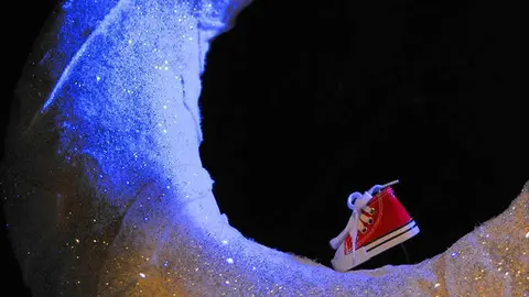 Caramuxo Teatro presenta este sábado no Teatro Municipal a obra para bebés ‘Zapatos’