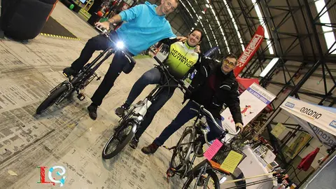 Jorge, Elena y Manolo (de i. a d.), en All Sport.