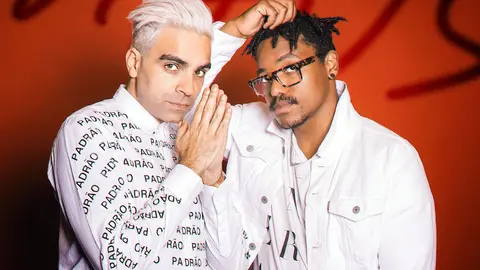 D'Alva con el objetivo principal de transmitir la idea de inclusión, surge el lema 'Somos D’Alva', que aborda temas musicales, raciales, sociales, de edad y religiosos.