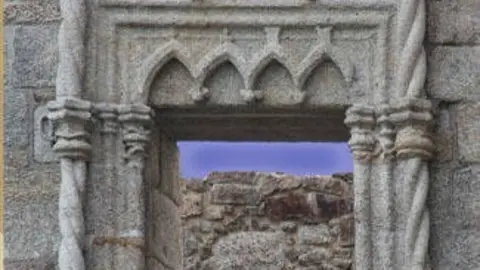 Fragmento del cartel anunciador. 