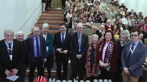 El conselleiro de Cultura y Turismo, Román Rodríguez, inauguró hoy el encuentro, que se celebra hasta el sábado en el Museo de las Peregrinaciones y de Santiago y cuenta con la intervención de especialistas internacionales de gran proyección.