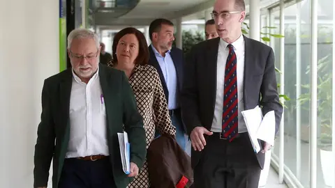 El conselleiro de Sanidad, Jesús Vázquez Almuiña, participó, por videoconferencia, en la reunión del Consejo Interterritorial del Sistema Nacional de Salud. ARCHIVO. 