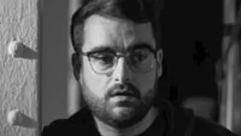  Luísfer Martínez. director creativo de Allwhite.