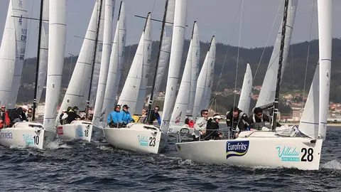 Ono en cabeza, que es el lider de las Villalia Series. PEDRO SEOANE. 