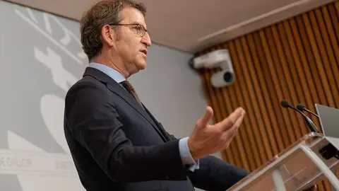 Anuncia la suspensión de las actividades lectivas y extraescolares en todos los niveles educativos, a partir del próximo lunes y durante 14 días -a partir del lunes de forma oficial y a partir de mañana de forma recomendada-.