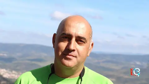 Domingo Pires de Naturthoughts Turismo de Naturaleza, en el sendero de Serra do Faro, Vila Flor. 