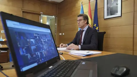 El titular de la Xunta mantuvo esta mañana una videoconferencia con el Ejecutivo central y con los otros presidentes autonómicos.