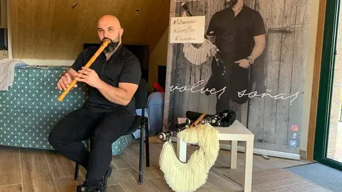 El artista mosense Xulio Lorenzo participará en esta iniciativa. 