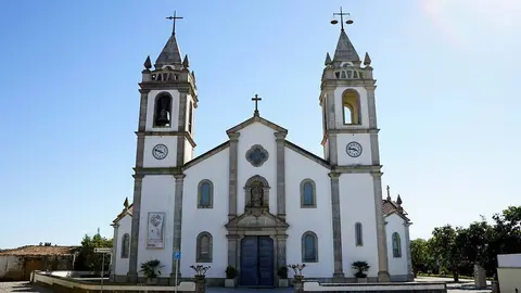 La remodelación de la zona forma parte de una inversión global en el área central de Vila de Apúlia que superó el medio millón de euros.