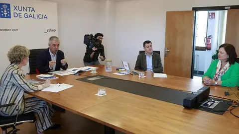 Se dirige a proyectos de empresas, cooperativas, entidades sin ánimo de lucro y autónomos financiados al 100% con aportaciones de hasta 10.000 y 4.000 euros-