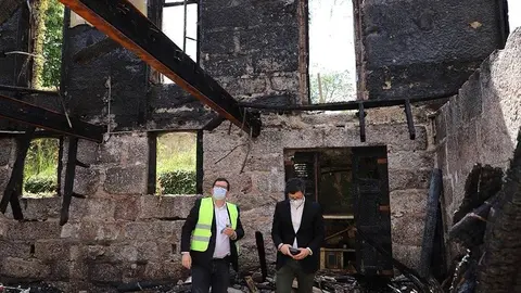 La Universidad de Minho realizó ayer una inspección técnica del edificio Castelo, después del incendio, para definir las medidas de seguridad que se adoptarán en ese espacio.