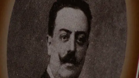 Enrique Peinador Lines. 