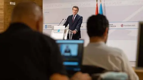 Feijóo explica que habrá tres tipos distintos de actuaciones: pequeñas actuaciones de reparación y mejora, por 1,8 M€, actuaciones de mediana envergadura, por 2,4 M€; y obras de rehabilitación y reforma integral de los centros, con más de 18,6 M€.