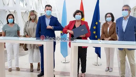 El conselleiro de Cultura y Turismo y la presidenta de OPC Galicia firmaron un acuerdo por 200.000€ en el marco del Plan de reactivación autonómico.